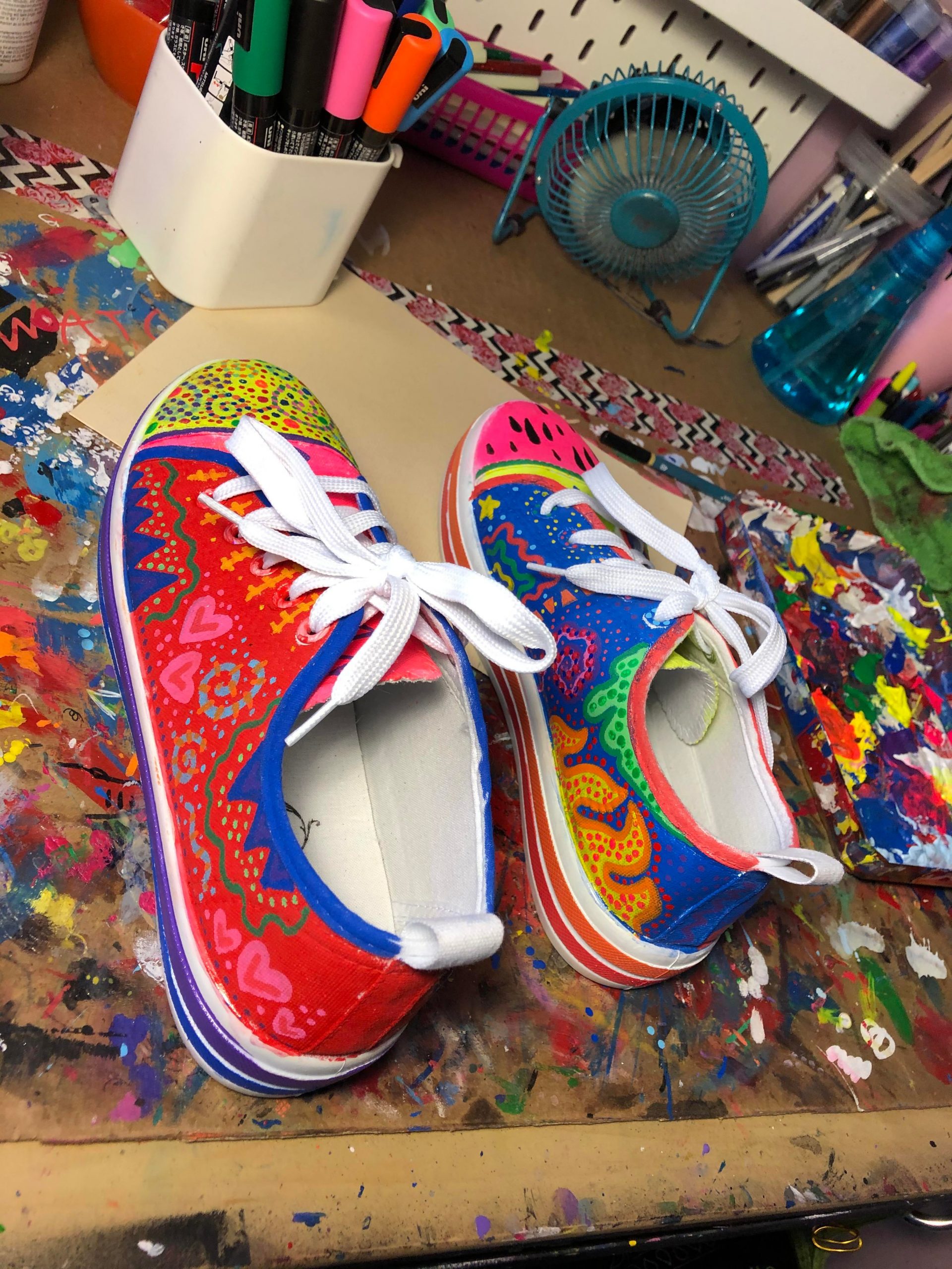 painted some super wacky shoes today and i’m in love with the results!