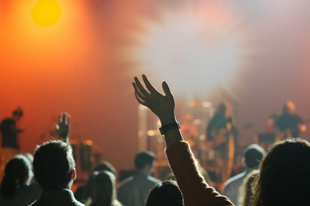 How To Set Up The Church Sound System Design - technology, art